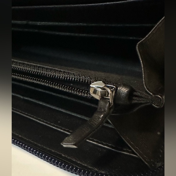 Chanel two-tone boy wallet - Picture 8 of 8